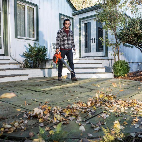 Husqvarna 125 B lehtipuhallin